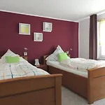 Pension Neuenrade Guest house 3*