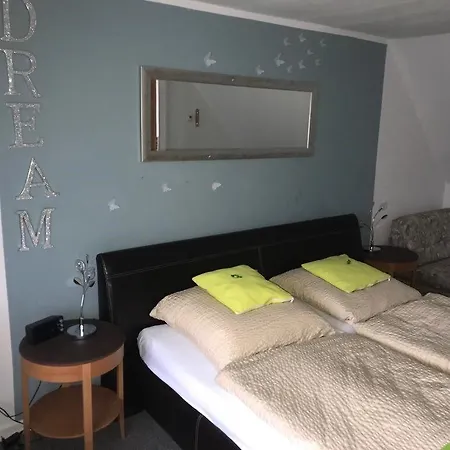 诺伊恩拉德旅馆 招待所 Neuenrade