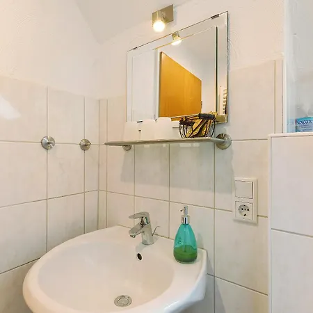 诺伊恩拉德旅馆 3* Neuenrade