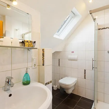 诺伊恩拉德旅馆 招待所 3*