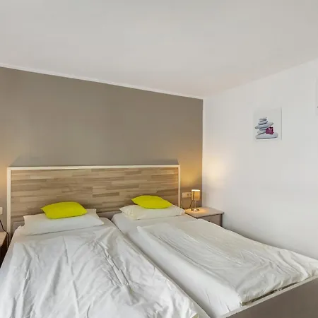 Pension Neuenrade Maison d'hôtes 3*